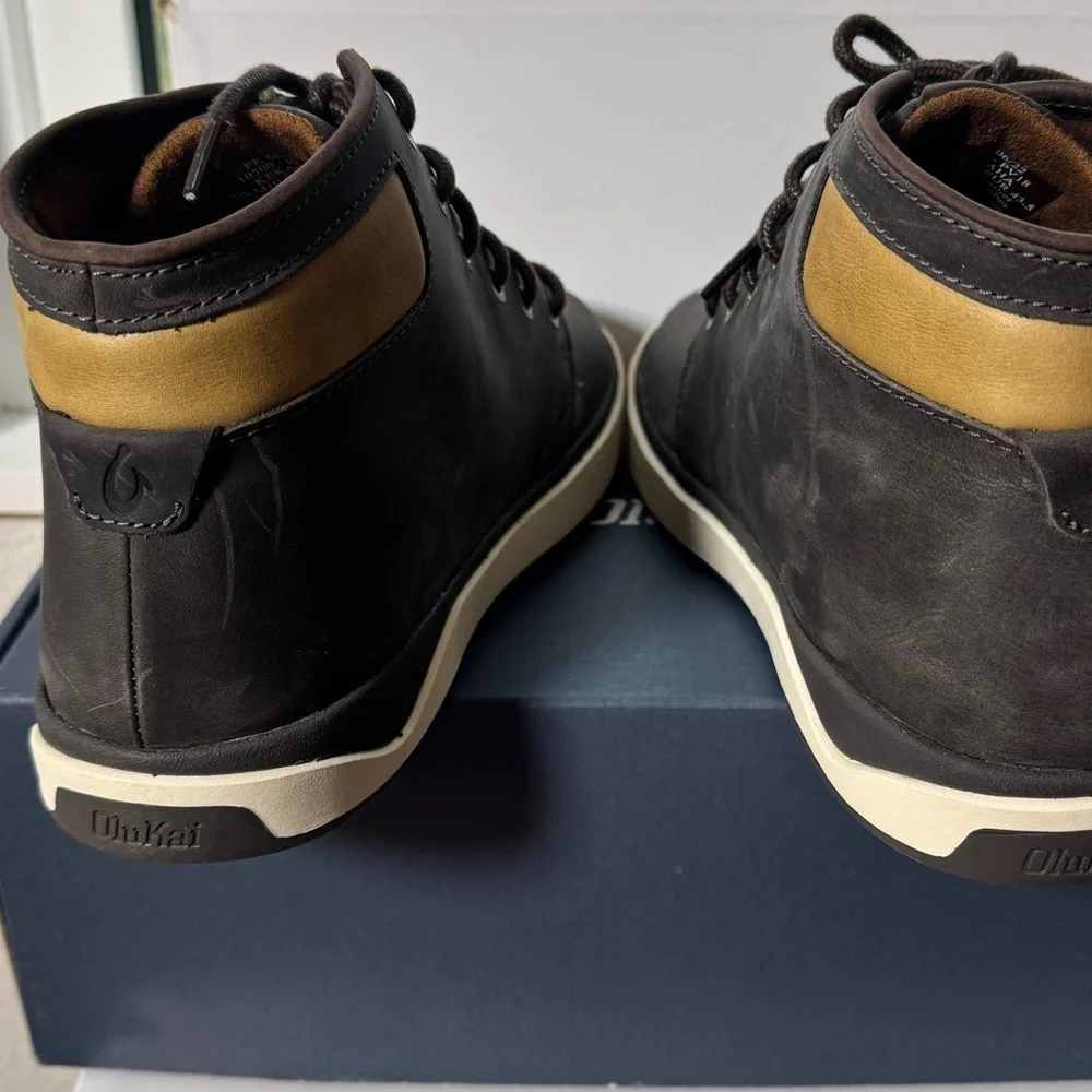 OluKai Men's Grey & Brown Chukka Boots NIB - Picture 8 of 13